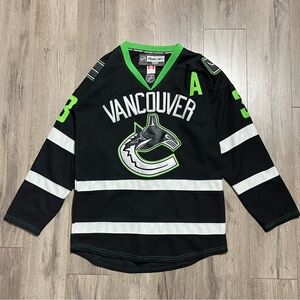 Vancouver Canucks Kevin Bieksa Jersey